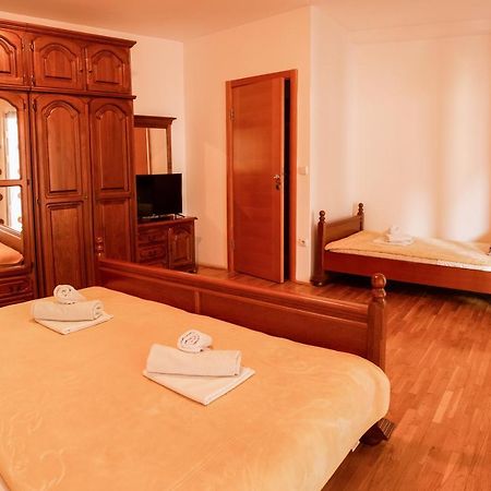 Apartments And Rooms Marija Budva Exterior foto